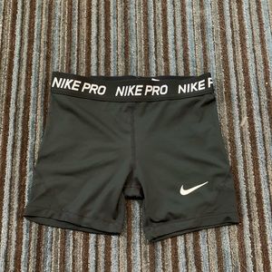 Girls Nike pro bike shorts